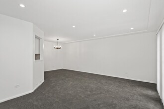 4252 Central Rd in Glenview, IL - Building Photo - Building Photo