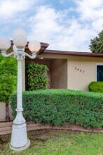2407 Mackay Ln in Redondo Beach, CA - Building Photo - Building Photo