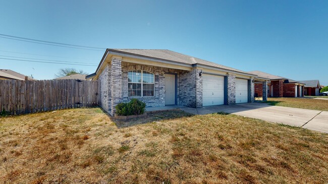 3806 Hitchrock Dr in Killeen, TX - Building Photo - Building Photo