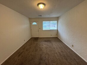 1603 Iowa St in Norman, OK - Building Photo - Building Photo