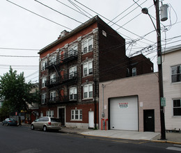 302-304 N 3rd St in Harrison, NJ - Building Photo - Building Photo