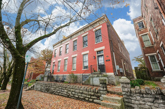 709 Garrard St in Covington, KY - Building Photo - Building Photo