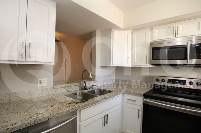 property at 2807 E Paradise Ln