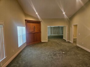 2361 Bentley Dr in Palm Harbor, FL - Building Photo - Building Photo