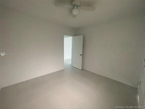 2622 NW 24th St in Miami, FL - Building Photo - Building Photo