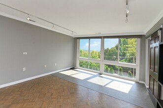 2005 Calvin Cliff St in Cincinnati, OH - Building Photo - Building Photo