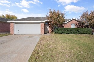 3107 Dove Valley Ln in Mansfield, TX - Building Photo