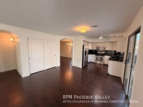 2436 W Silver Sage Ln in Phoenix, AZ - Building Photo - Building Photo