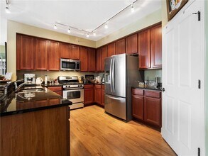 500 E Grant St in Minneapolis, MN - Building Photo - Building Photo