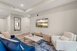 916 N Delaware Ave in Philadelphia, PA - Building Photo - Building Photo