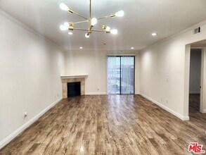 625 S Berendo St in Los Angeles, CA - Building Photo - Building Photo