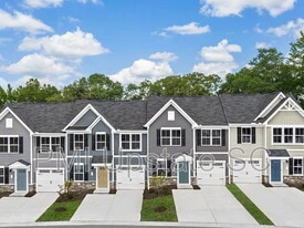 413 Camarillo Ln in Anderson, SC - Building Photo