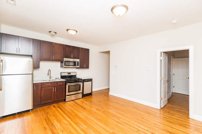 4911 W Cuyler Ave in Chicago, IL - Building Photo - Building Photo
