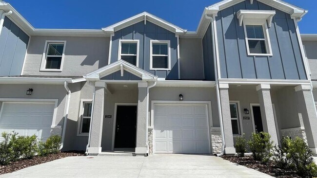 property at 2541 Skyline Lp