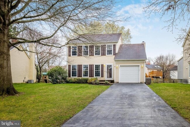 property at 22 Newland Ct