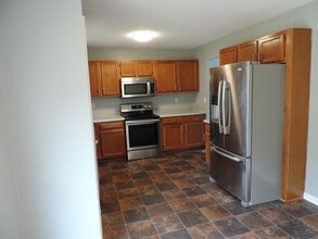 421 Swallow St in Warrensburg, MO - Building Photo - Building Photo