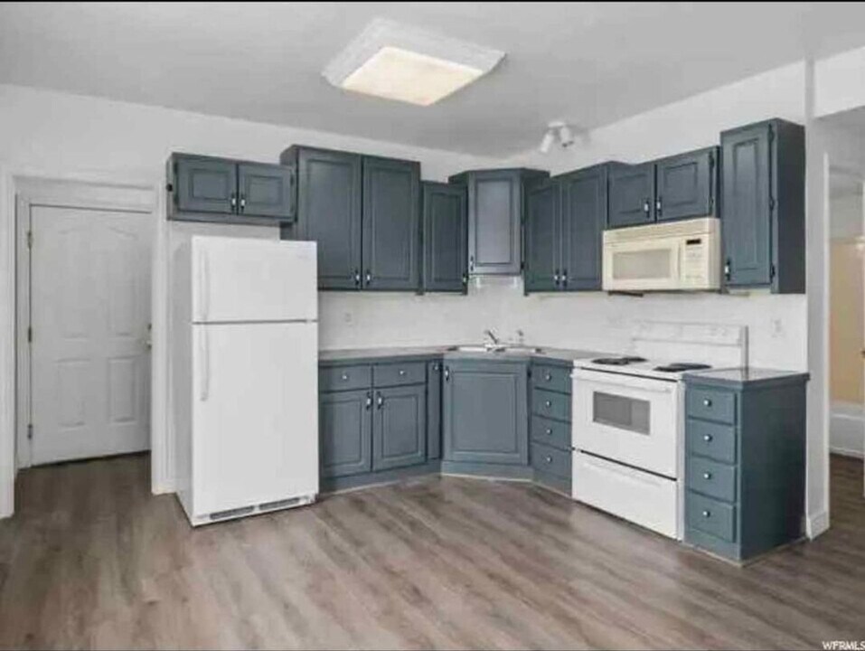 574 E 300 S in Payson, UT - Foto de edificio