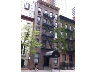 247 E 52nd St in New York, NY - Foto de edificio