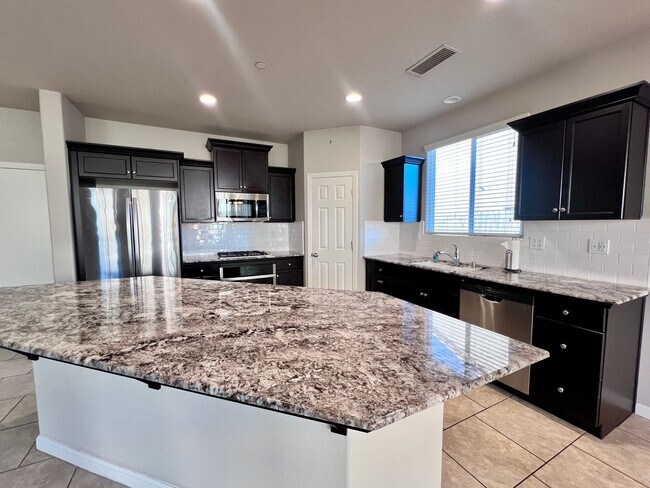 3536 N Hornet Ave in Fresno, CA - Building Photo - Building Photo