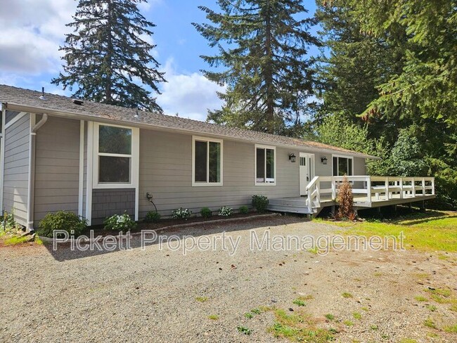 property at 10590 NW Contact Ct