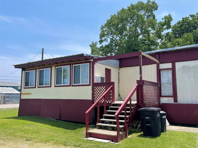 110 20th St in San Leon, TX - Building Photo - Building Photo