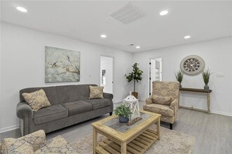 13648 Track Ln in Smithfield, VA - Building Photo - Building Photo