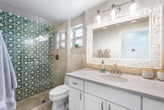 1030 Langer Way, Unit #1 in Delray Beach, FL - Foto de edificio - Building Photo