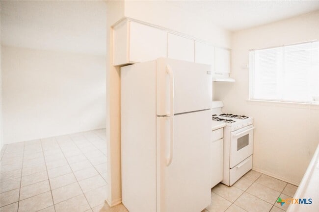property at 1239 N LBJ Dr