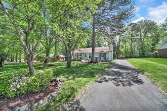 515 Wilcrest Dr in Matthews, NC - Building Photo - Building Photo
