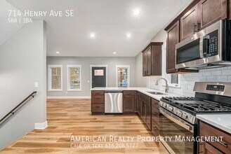 714 Henry Ave SE in Grand Rapids, MI - Building Photo - Building Photo