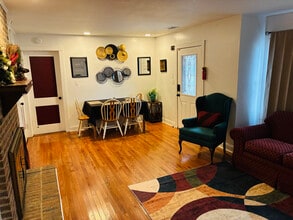 6107 Rockbridge Rd SW in Stone Mountain, GA - Building Photo - Building Photo