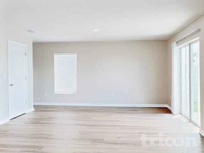 10734 Hidden Banks Gln in Parrish, FL - Building Photo - Building Photo