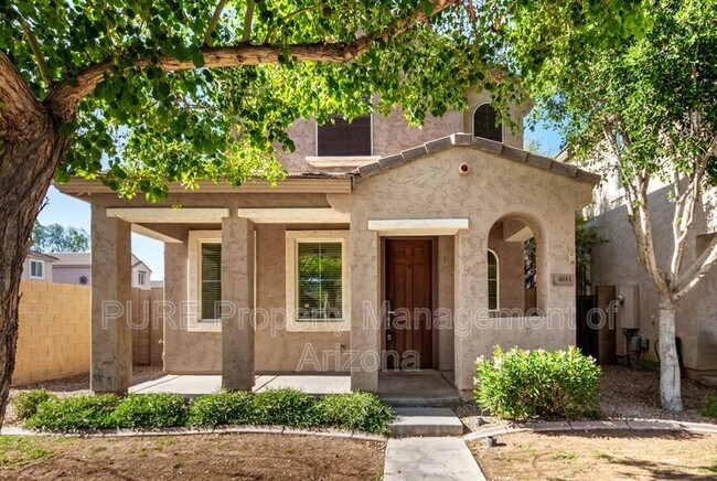 property at 4044 E Oakland St