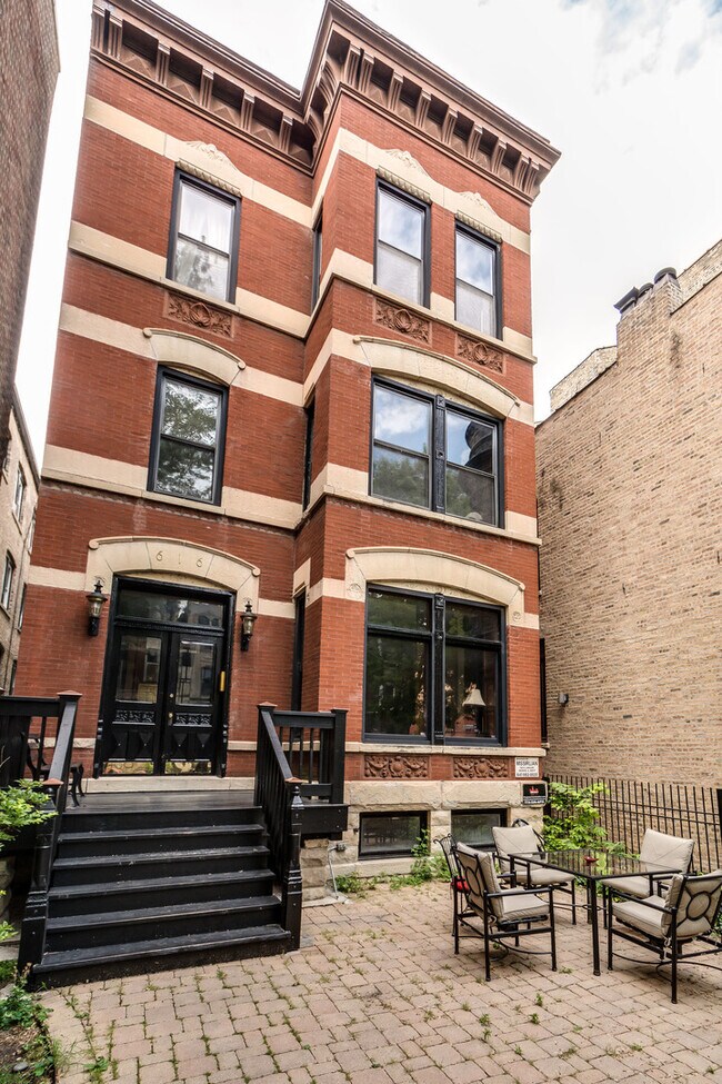 property at 616 W Surf St