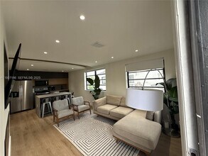 1716 SW 11th St in Miami, FL - Building Photo - Building Photo