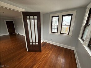 3540 E 154th St in Cleveland, OH - Foto de edificio - Building Photo