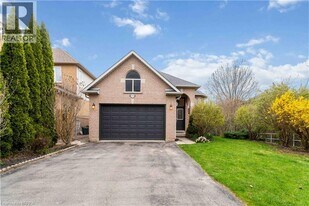 4319 Arejay Ave in Beamsville, ON - Building Photo