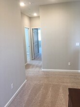 2505 Natomas Crossing Dr in Sacramento, CA - Building Photo - Building Photo