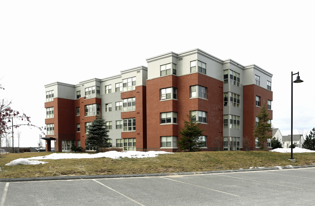 Brick Hill Heights in South Portland, ME - Foto de edificio