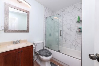 44 Washington St, Unit 801 in Brookline, MA - Building Photo - Building Photo