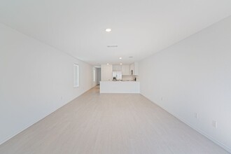 117 Dark Victory Rd in Jarrell, TX - Building Photo - Building Photo