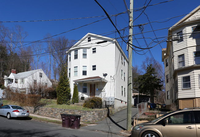 95 Lyman St in New Britain, CT - Building Photo - Building Photo