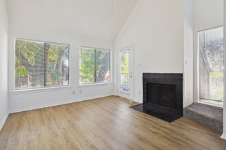 9809 Walnut St in Dallas, TX - Building Photo - Building Photo