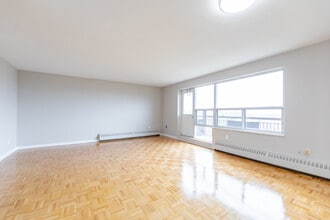 150 Culford Rd in Toronto, ON - Building Photo - Building Photo