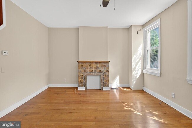 property at 2532 Collins St