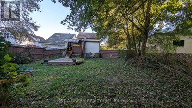 368 Victoria St S in Kitchener, ON - Building Photo - Building Photo