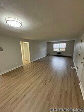 12 Totman Dr in Woburn, MA - Foto de edificio - Building Photo