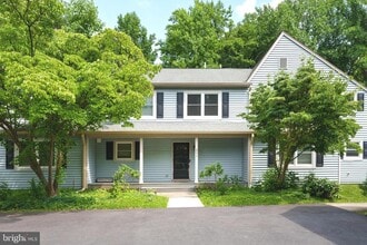 211 Ross Stevenson Cir in Princeton, NJ - Building Photo - Building Photo