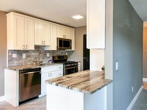 3825 St Barnabas Rd in Suitland, MD - Building Photo - Building Photo