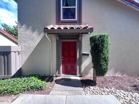1685 Calle Santa Anna in Pleasanton, CA - Building Photo